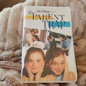VHS DIsney The Parent Trap (VHS, 1998) DISNEY, CLAM SHELL, LINDSAY LOHAN